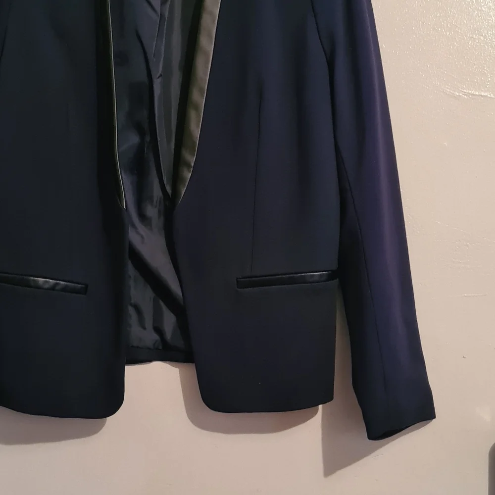 CLOSEOUT Blazer - Picture 4 of 15